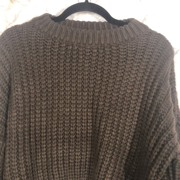 Chocolate color En Saison sweater with oversized sleeves - Picture 2 of 5
